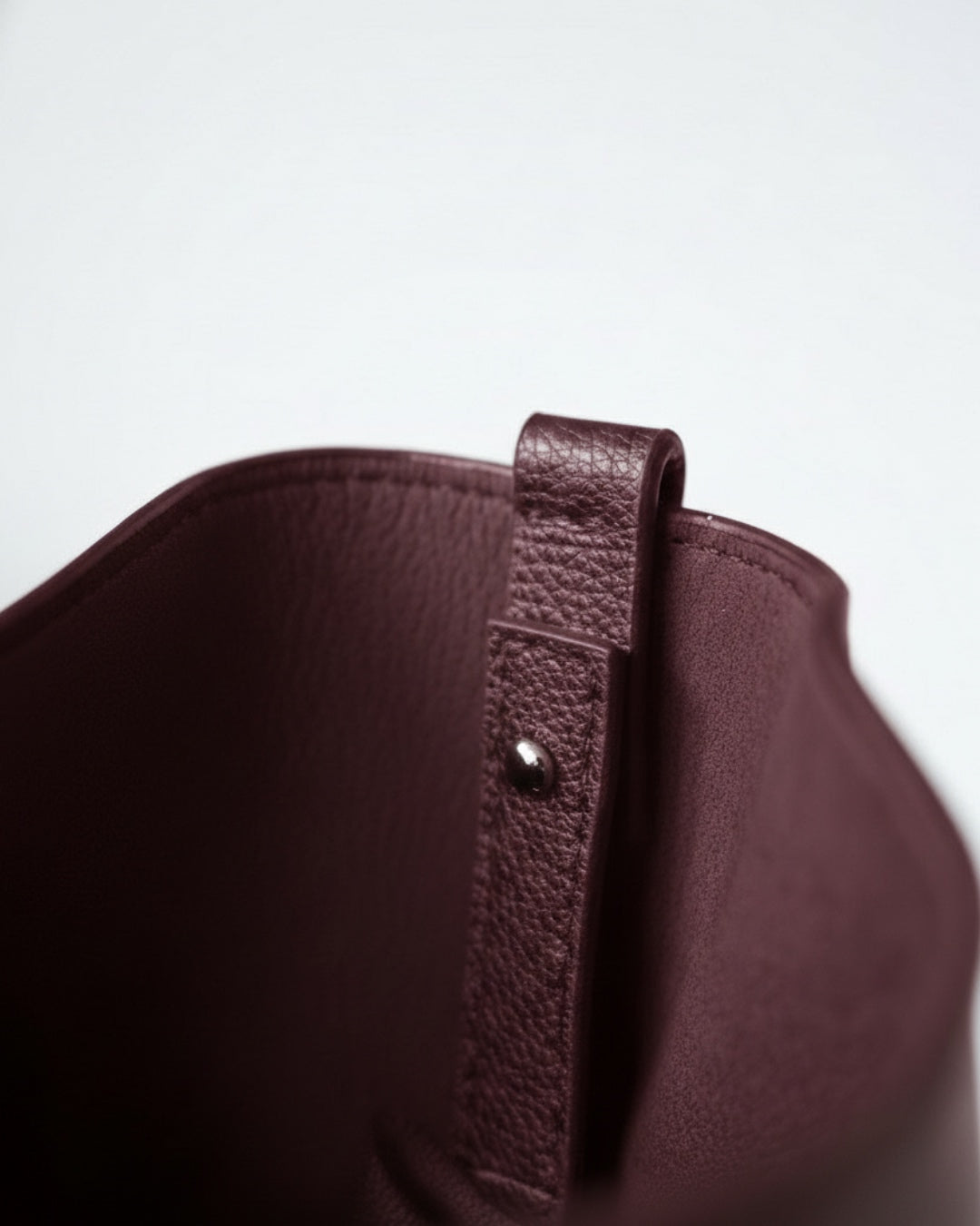 콜로시 토트 나일론 | MTRM 컨셉