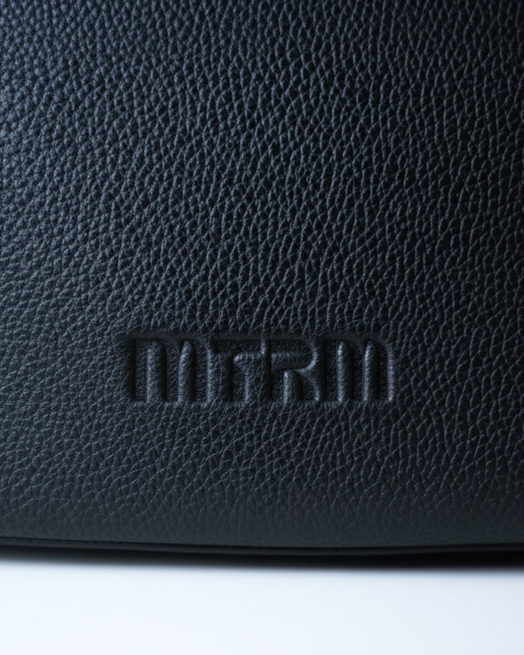 콜로시 토트 나일론 | MTRM 컨셉