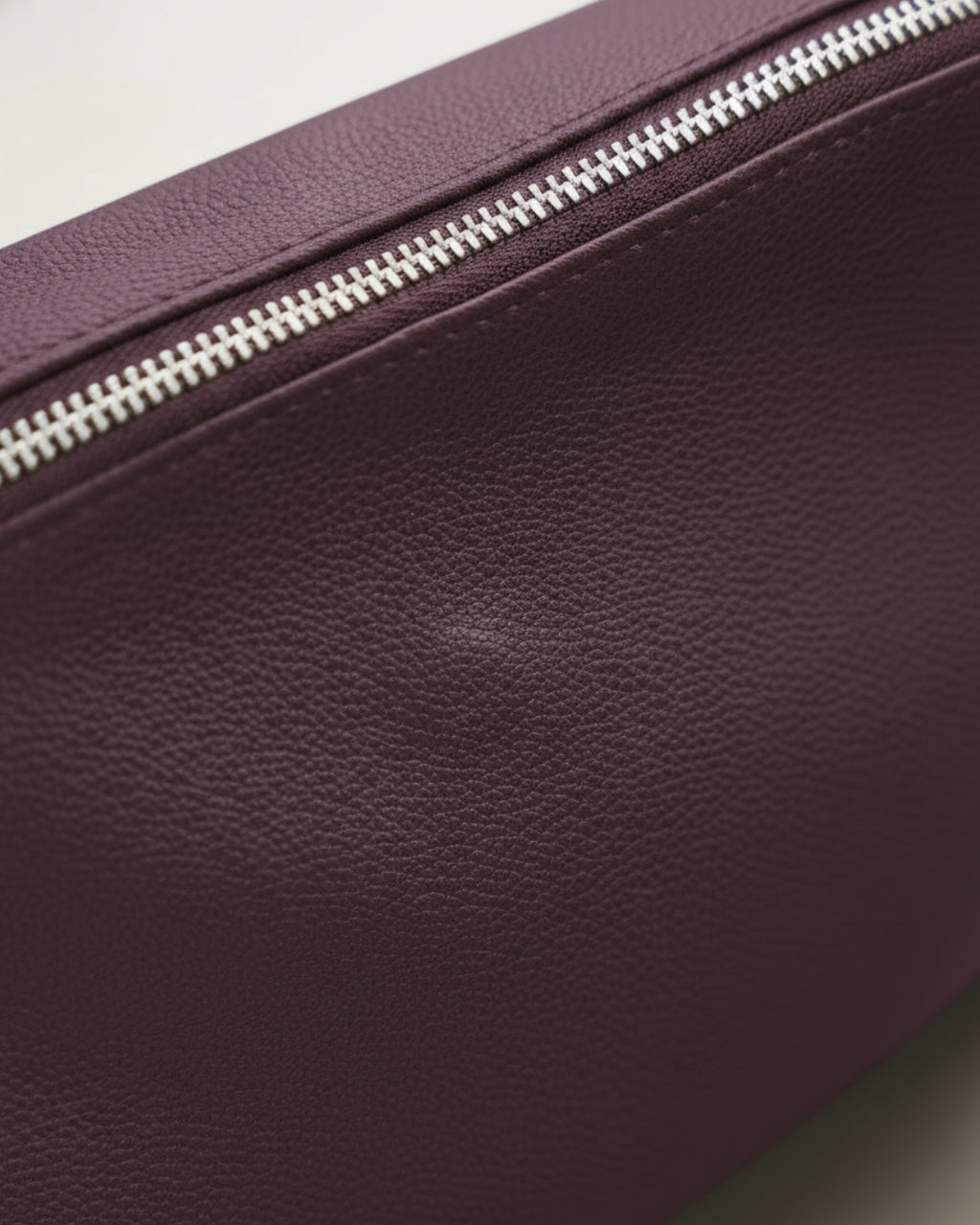 콜로시 토트 나일론 | MTRM 컨셉